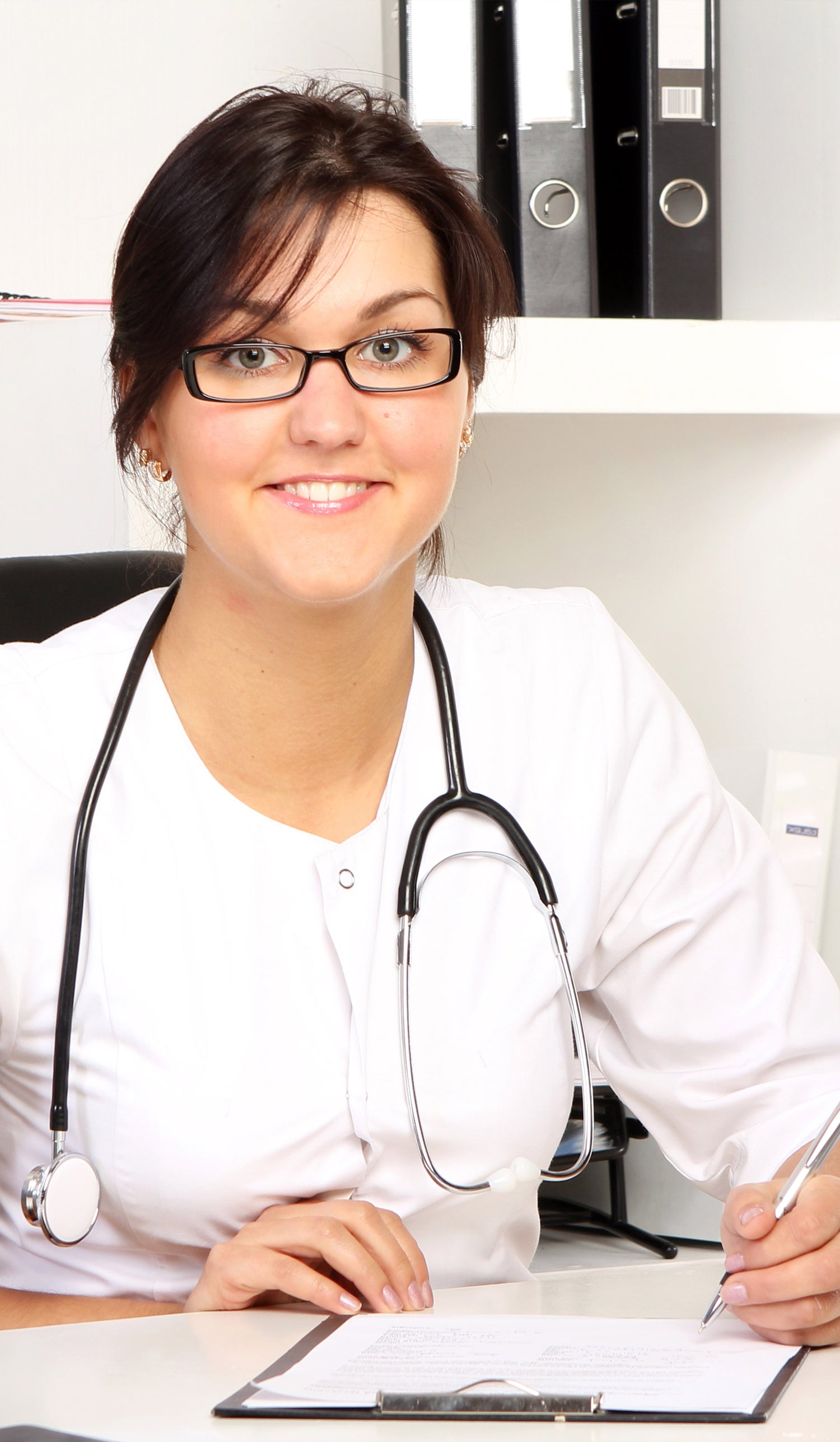 Doctor working at the Helthy clinic